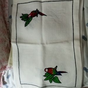 Sanjo Appliqued Parrots On White Placemats Set Of 4 NWOT